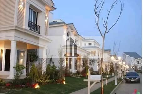 اى فيلا للروف للبيع في ماونتن فيو iCity – نيو كايرو دايركت علي التسعين الجنوبي بجوار الAUC . . فى Club Park