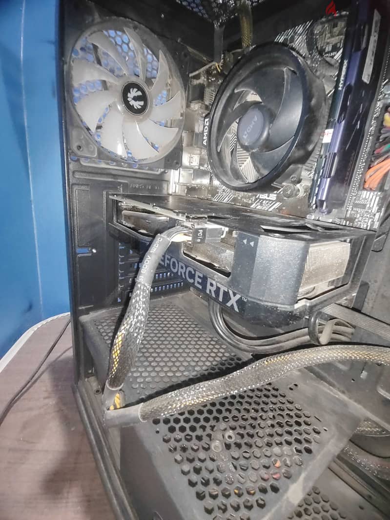 RTX 4060 ASUS OC 5
