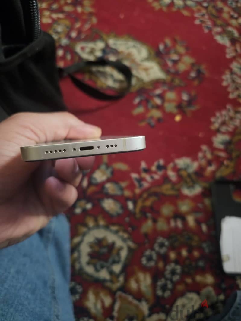 iPhone 14 4