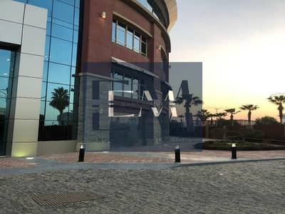 عيادة للإيجار في Nyoum Medical Hub- التجمع الاول