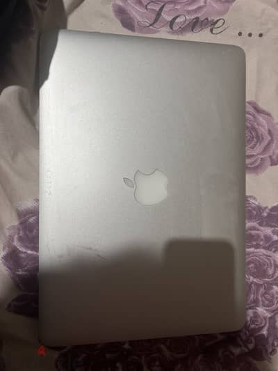 MacBook Pro 13inch 8ram 12gb 2015 Retina display