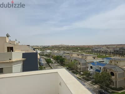 iVilla Roof Corner Type A for Rent in MV Hyde-Park