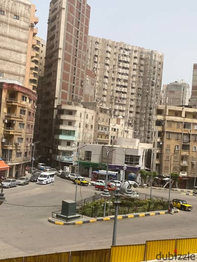 مقر تجاري للبيع للعيادات الطبية ٣٤٠ متر