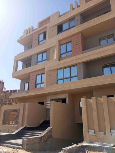 شقه فوري متكرر مش اخير فيو مفتوح في النرجس الجديدة علي شارع عرضه ٣٢ متر للشقق بالتجمع المميزة كلمني