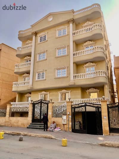 عماره 7 شقق سكنيه - 3 أدوار + بدروم