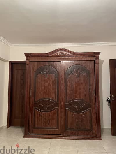 دولاب ٢ متر