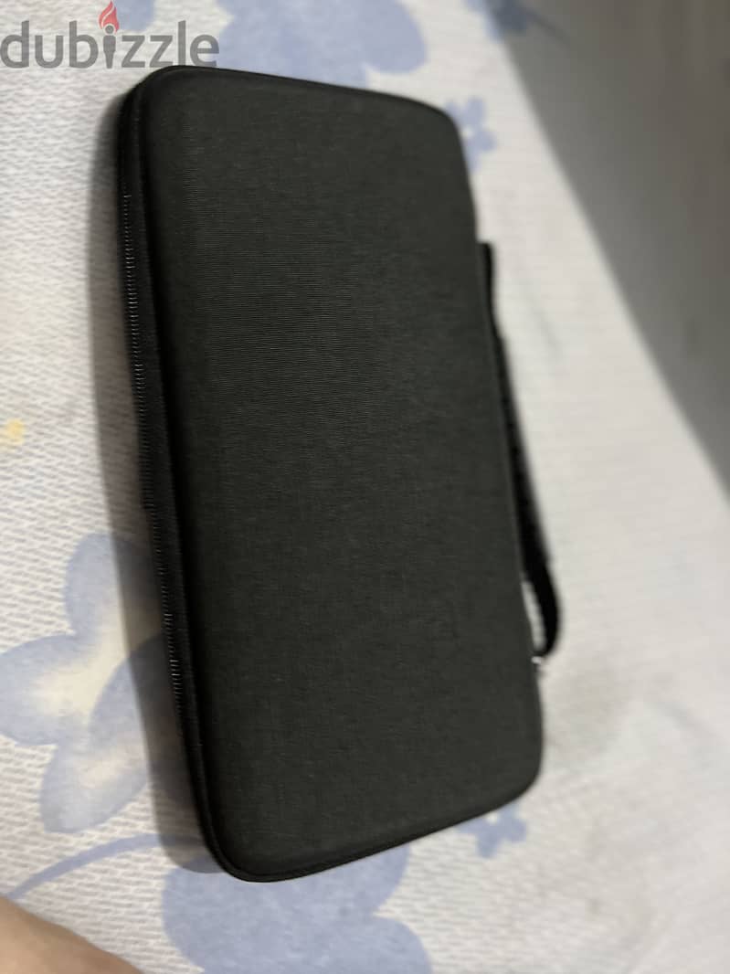 Logitech K380 Multi-Device Keyboard + Hard Case Arabic 2