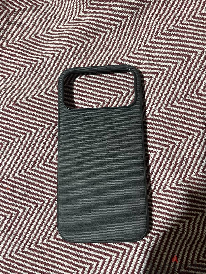 Apple Techwoven 17 pro max 1