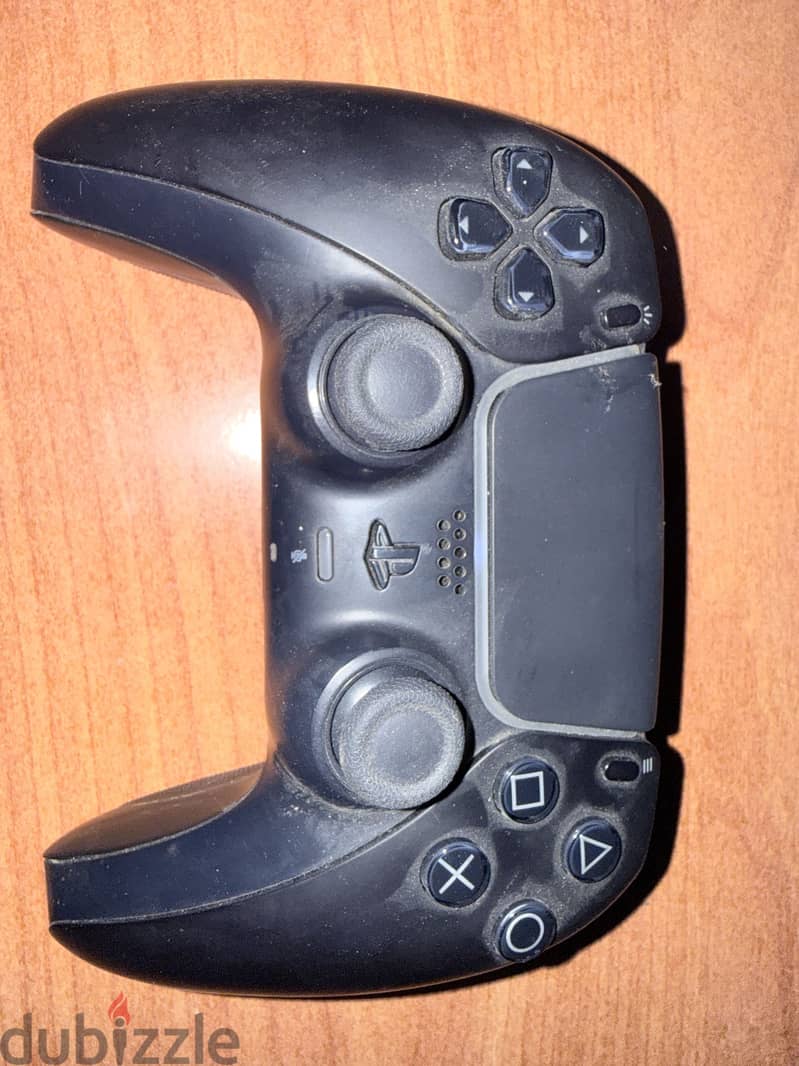 PlayStation 5 shooter controller 1