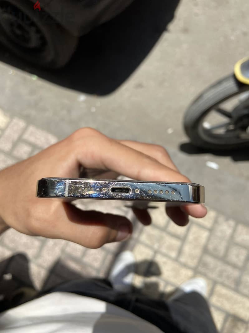Apple - iPhone 12 Pro 1
