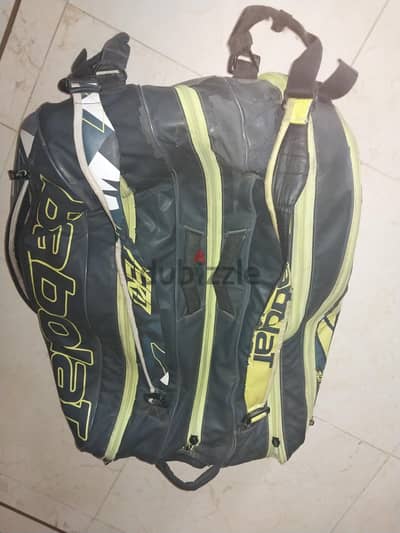 شنطة تنس كبيرة babolat original حجم ١٢ مضرب موديل alcaraz