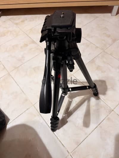 Camera tripod used 2 times ستاند كاميرا
