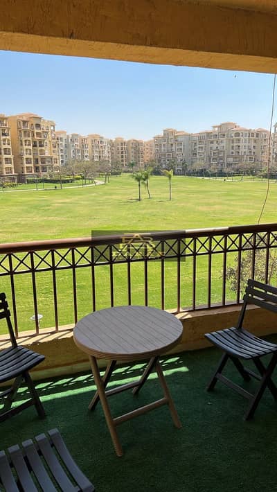 Apartment 246m² in the heart of B1 in Madinaty view wide garden in every sense of the word largest land scape