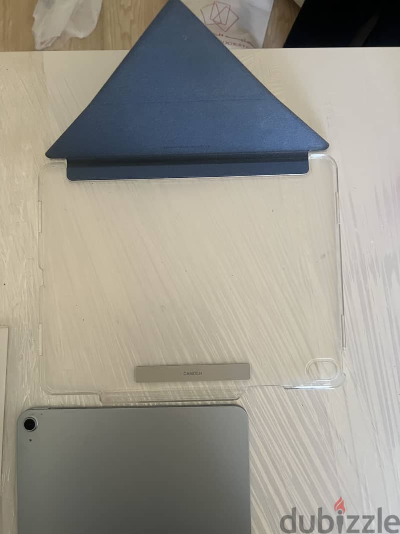 ipad Air 13 inch bundle 4
