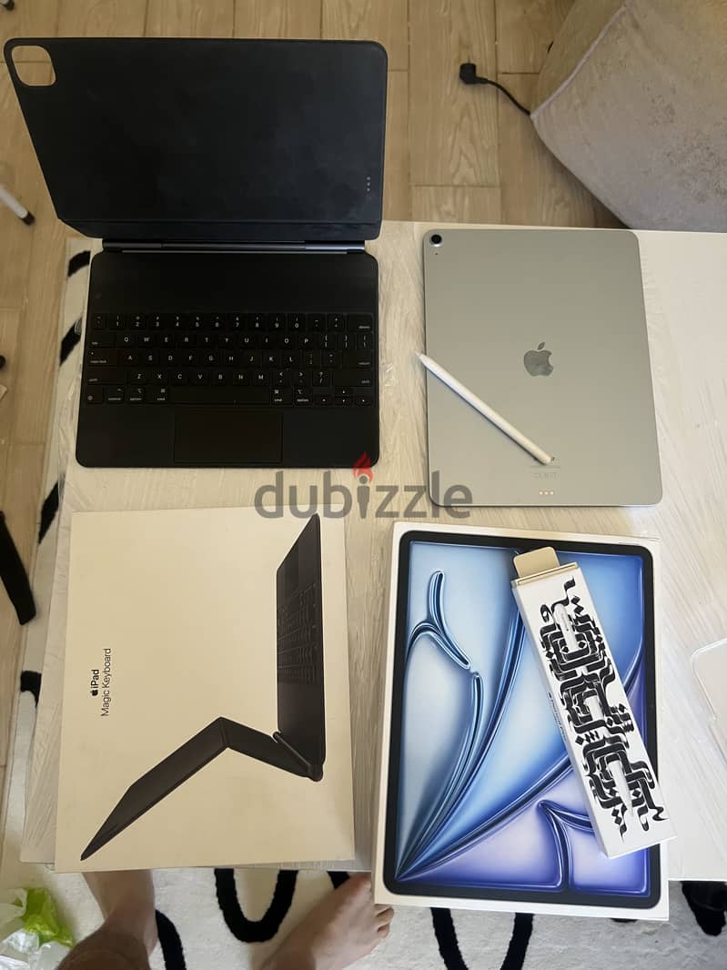 ipad Air 13 inch bundle 7
