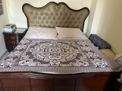 Full bedroom