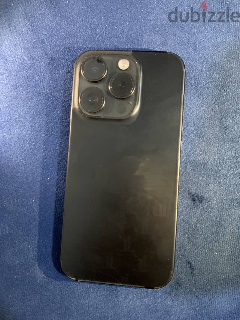Apple - iPhone 15 Pro 3