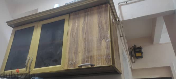 مطبخ خشمنيوم مع رخامته
