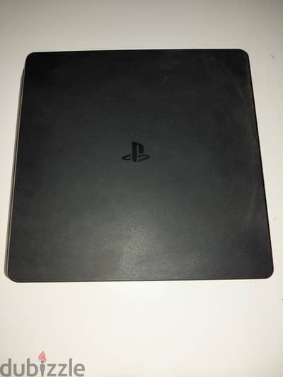 PS4 slim مستعمل حالة نظيفه
