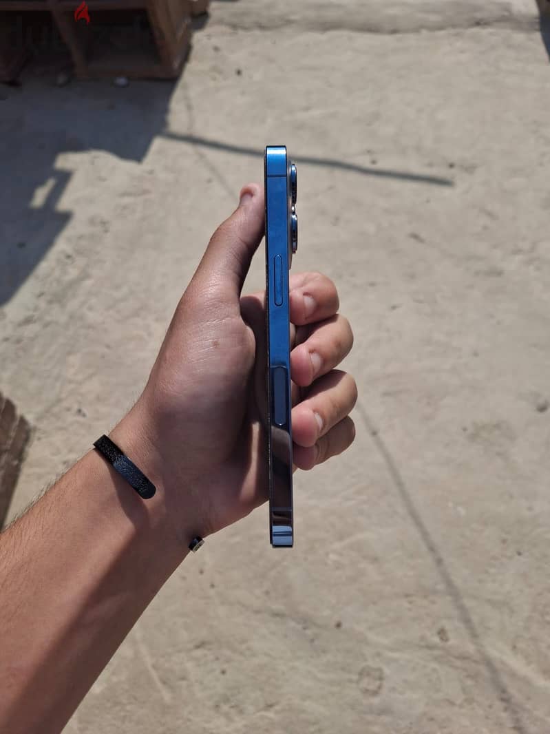Apple - iPhone 13 Pro 2