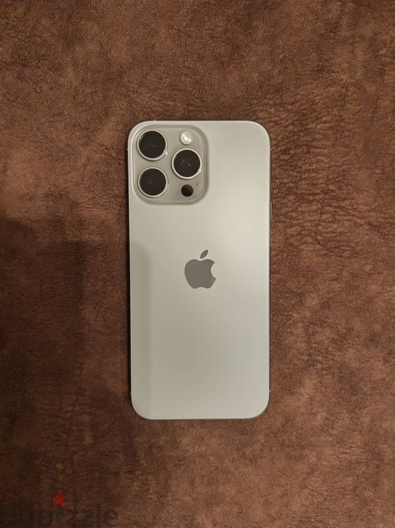 Apple - iPhone 16 Pro Max 4