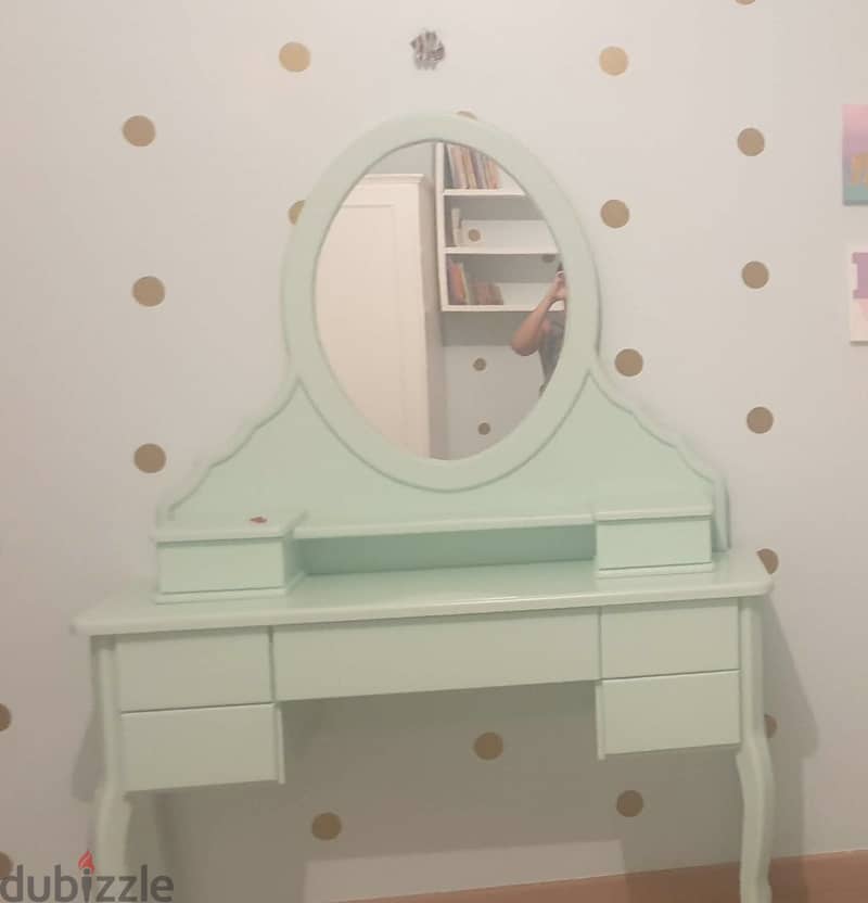 Vanity 1