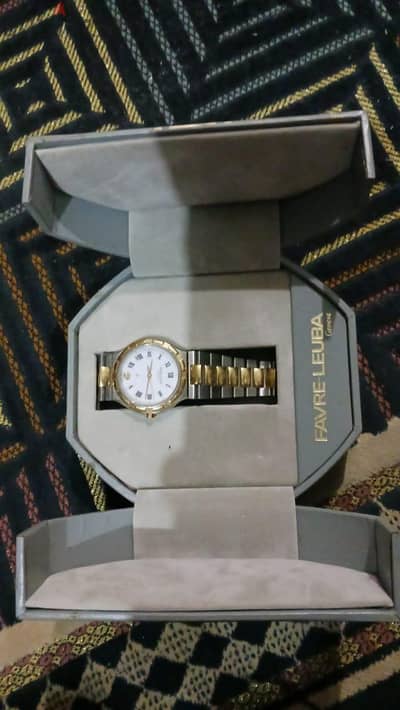 ساعات سويسرية  فاخره
