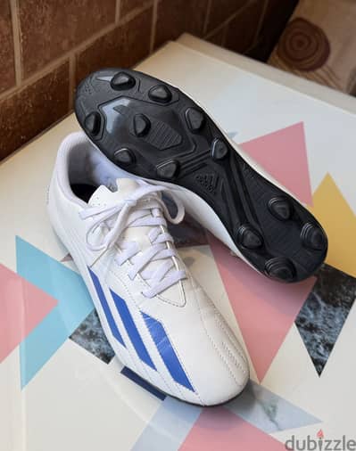 كوتشي adidas اورجينال مقاس 41 / مستخدم حالته كالجديد
