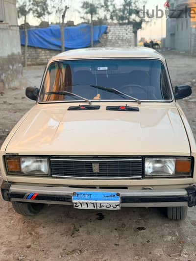 لادا 2105 1995