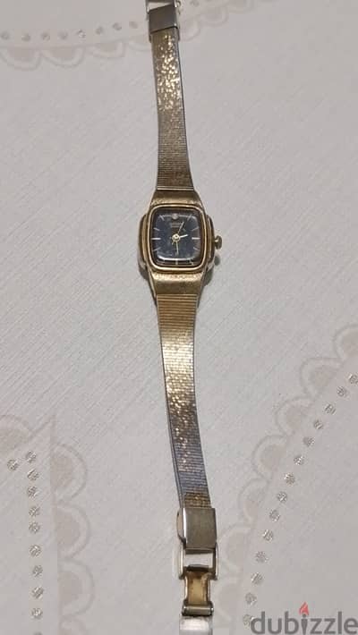 ساعة ⌚حريمي سيتزن مستعملة