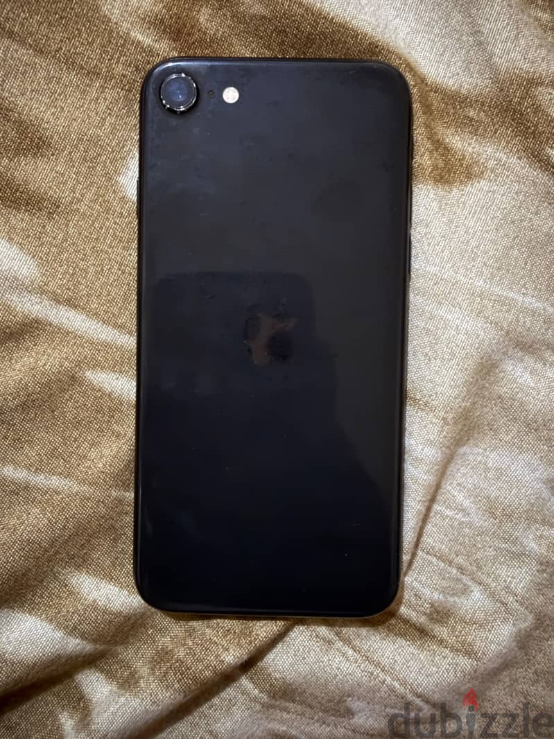 iPhone SE 2020 1