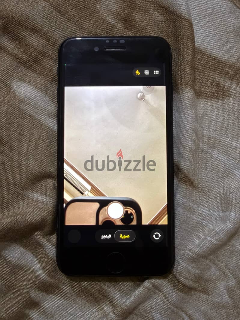 iPhone SE 2020 3