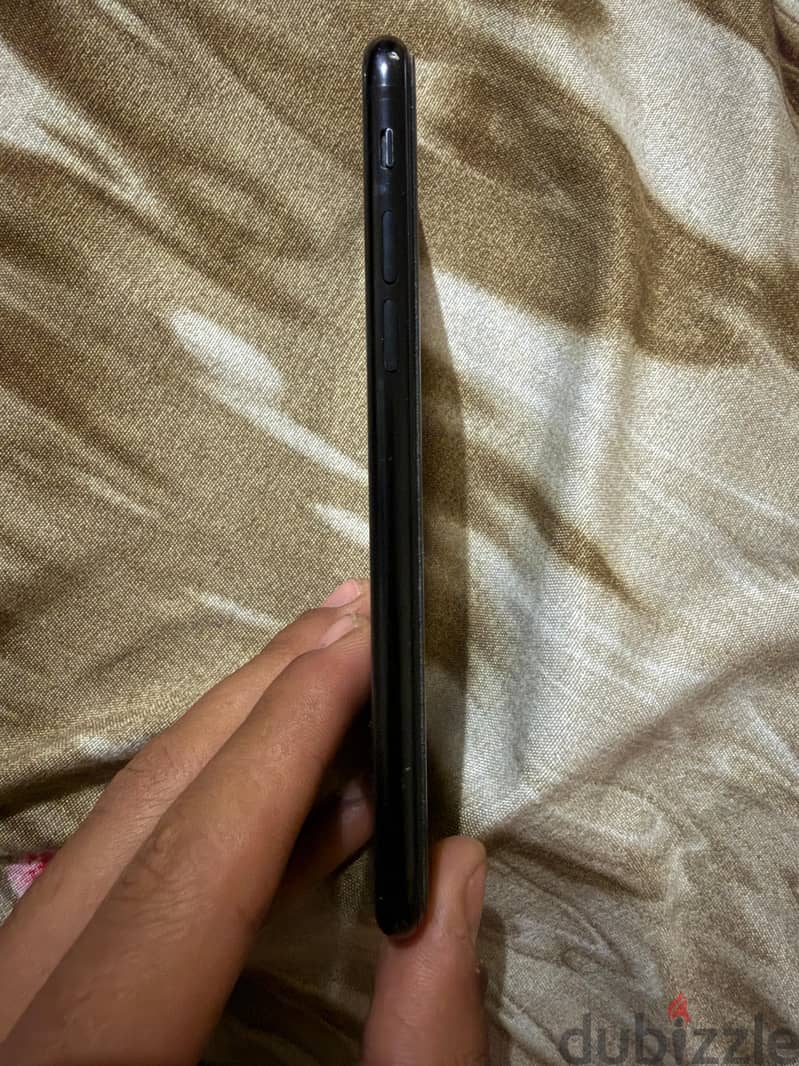 iPhone SE 2020 8