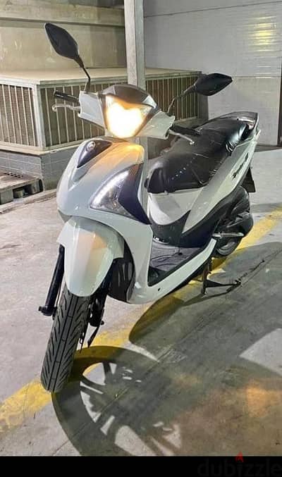 اسكو  200cc  SYM ST