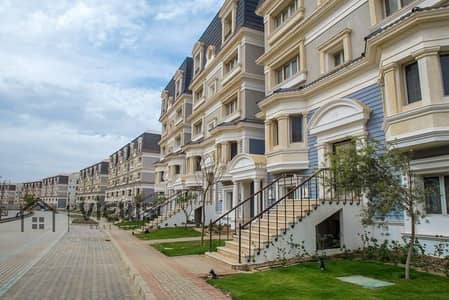 اي فيلا روف 235م + 60م روف افضل سعر فيو مفتوح ماونتن فيو هايد بارك Mountain view hyde park