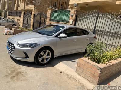 Hyundai Elantra 2019