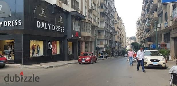 محل للايجار فى رشدى شارع سوريا مباشر ناصيه بجوار التوكيلات