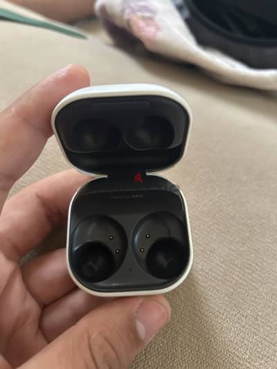 Samsung galaxy buds 2 case