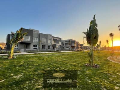 A fantastic, fully finished apartment with a private garden in the heart of Sheikh Zayed, in Arkan Palm, next to Mountain View.