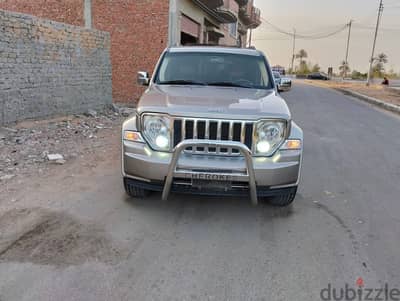 جيب شيروكى 2013