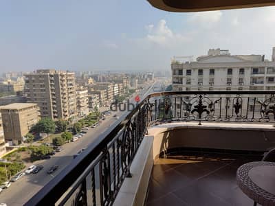 شقة للبيع من المالك مباشر في ارقي احياء مصر الجديده علي شارع الحجاز الرئسي 225 متر