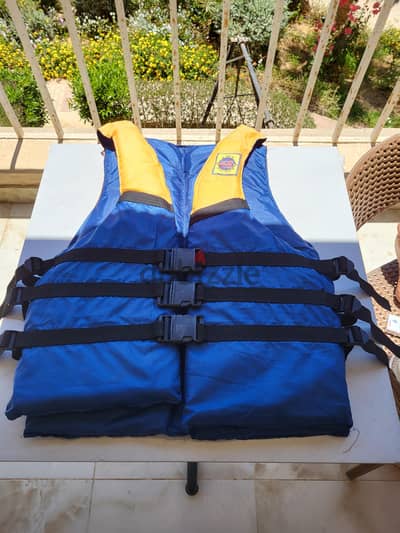 سترة نجاة life jacket لايف جاكت