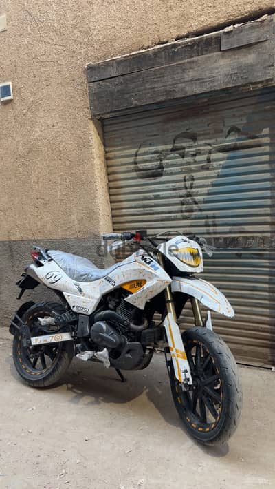 بنلي vlx للبيع