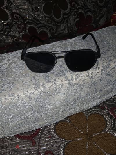 نظارة شمسية حرامي