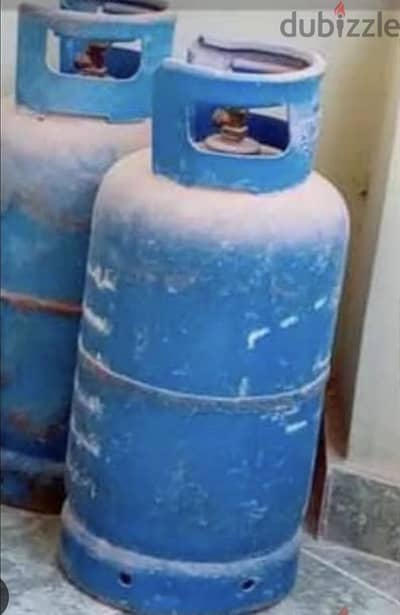 انبوبة غاز بالتجمع الاول
