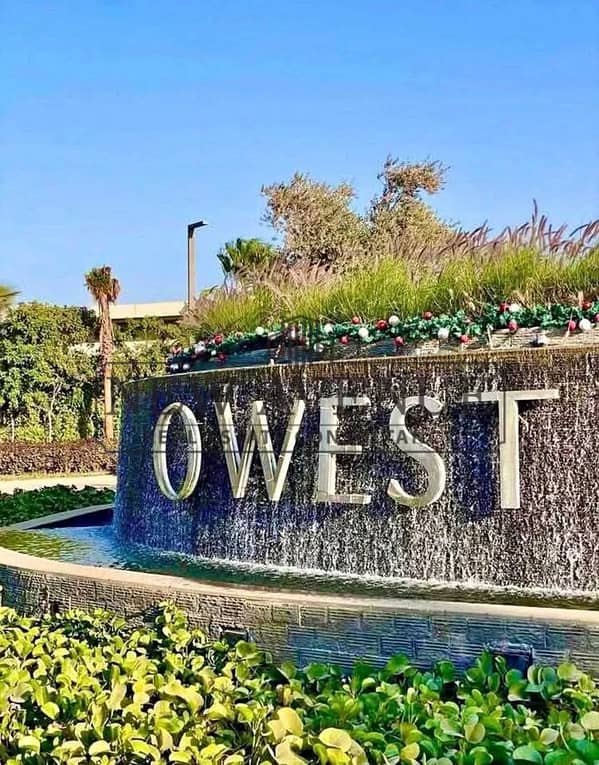 أقل سعر فيلا ستاند ألون للبيع في O West  أكتوبر موقع مميز جداً بإطلالة على حديقة في منطقة سكنية كاملة المرافق في أكتوبر سعر مغري جداً نصف تشطيب