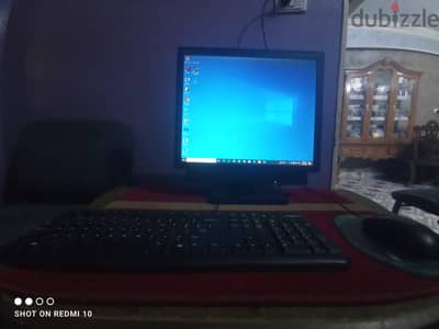 كيسه اتش و2شاشه كمبيوتر