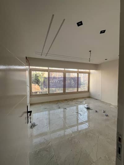 شقة سكنية للبيع في بوكلي – على شارع أبو قير العمومي – 105م²