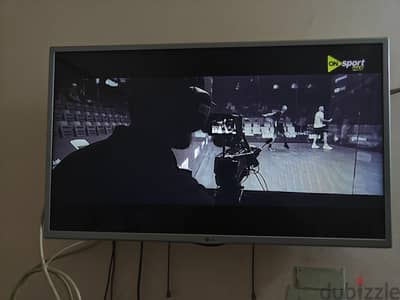 LG 32 inch webos