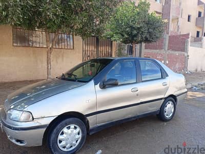فيات سيينا 2001